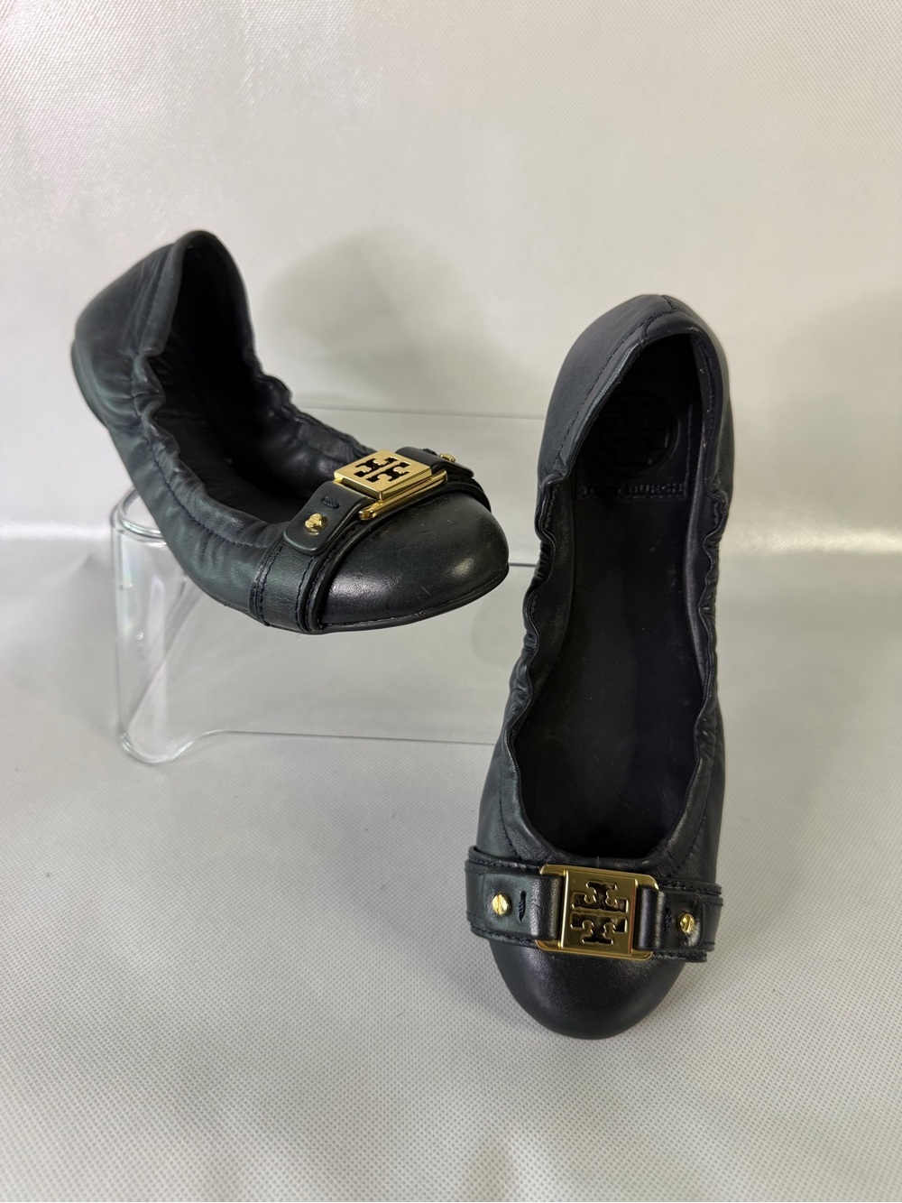 💙 Tory Burch Navy Blue Leather Ballet Flats • Gold Logo • Size 6M